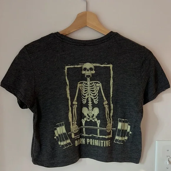 Born primitive deadlift crop tee size small - Picture 3 of 3